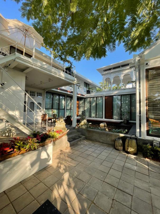 Jaritt Nymmanh Bed & Breakfast Чиангмай Екстериор снимка